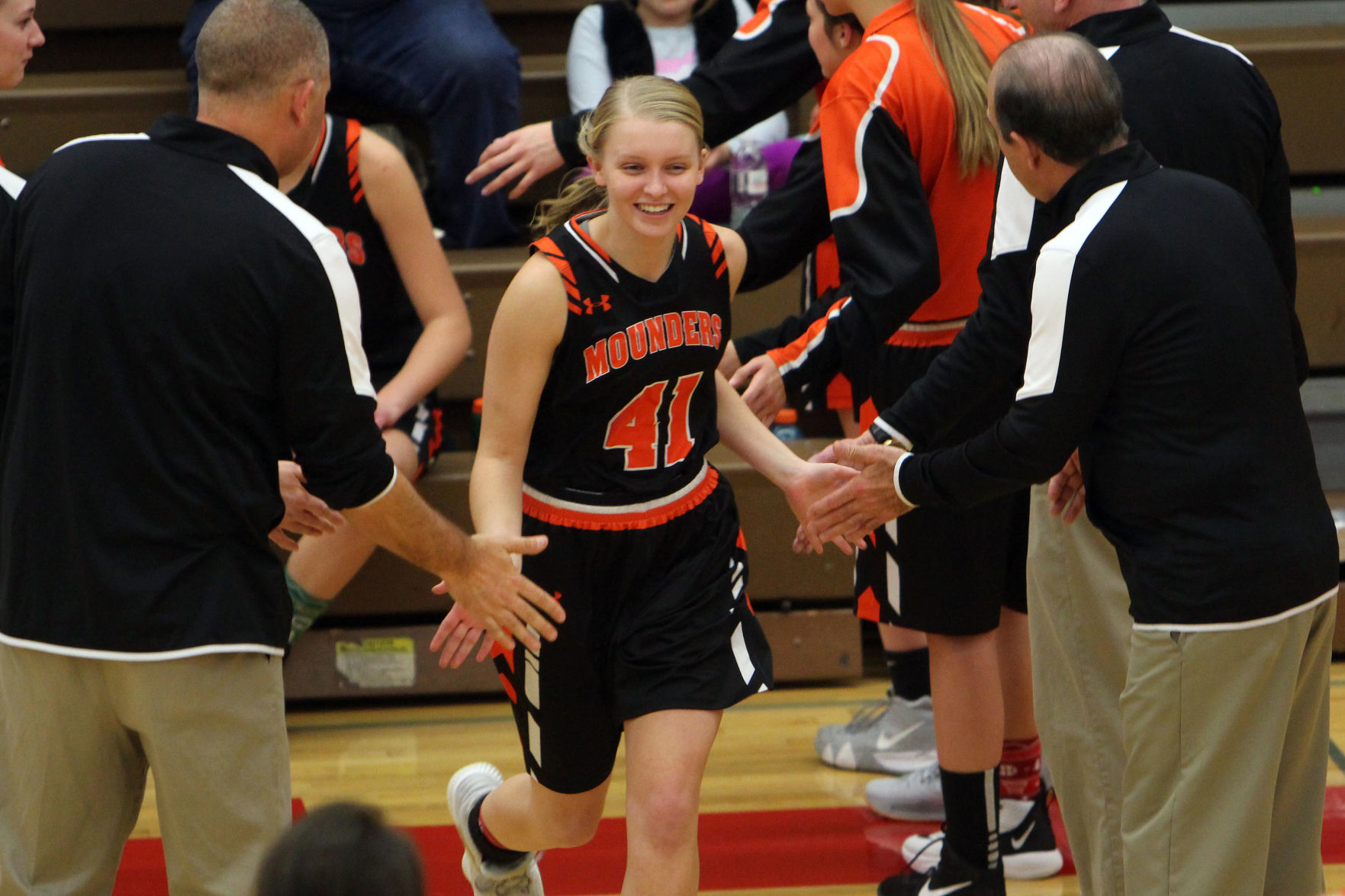 Elk Mound at Colfax girls basketball 12-5-19